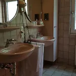 Haus Brandenburg An Der Mosel 첼 안 데어 모젤