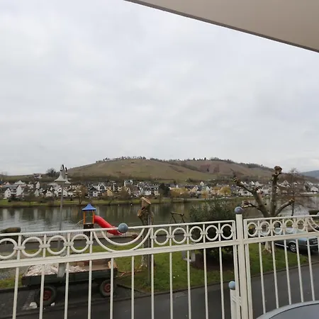 Haus Brandenburg An Der Mosel Lejlighed *