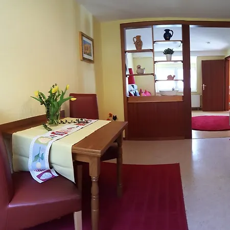 Appartement Haus Brandenburg An Der Mosel Zell