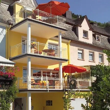Haus Brandenburg An Der Mosel * Zell