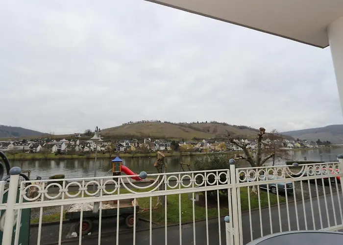 Haus Brandenburg An Der Mosel Daire *